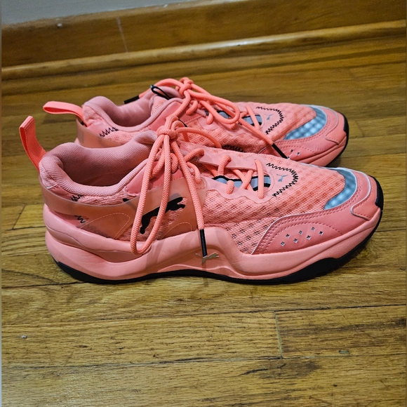 Puma Pink Athletic Shoes - Picture 1 of 9